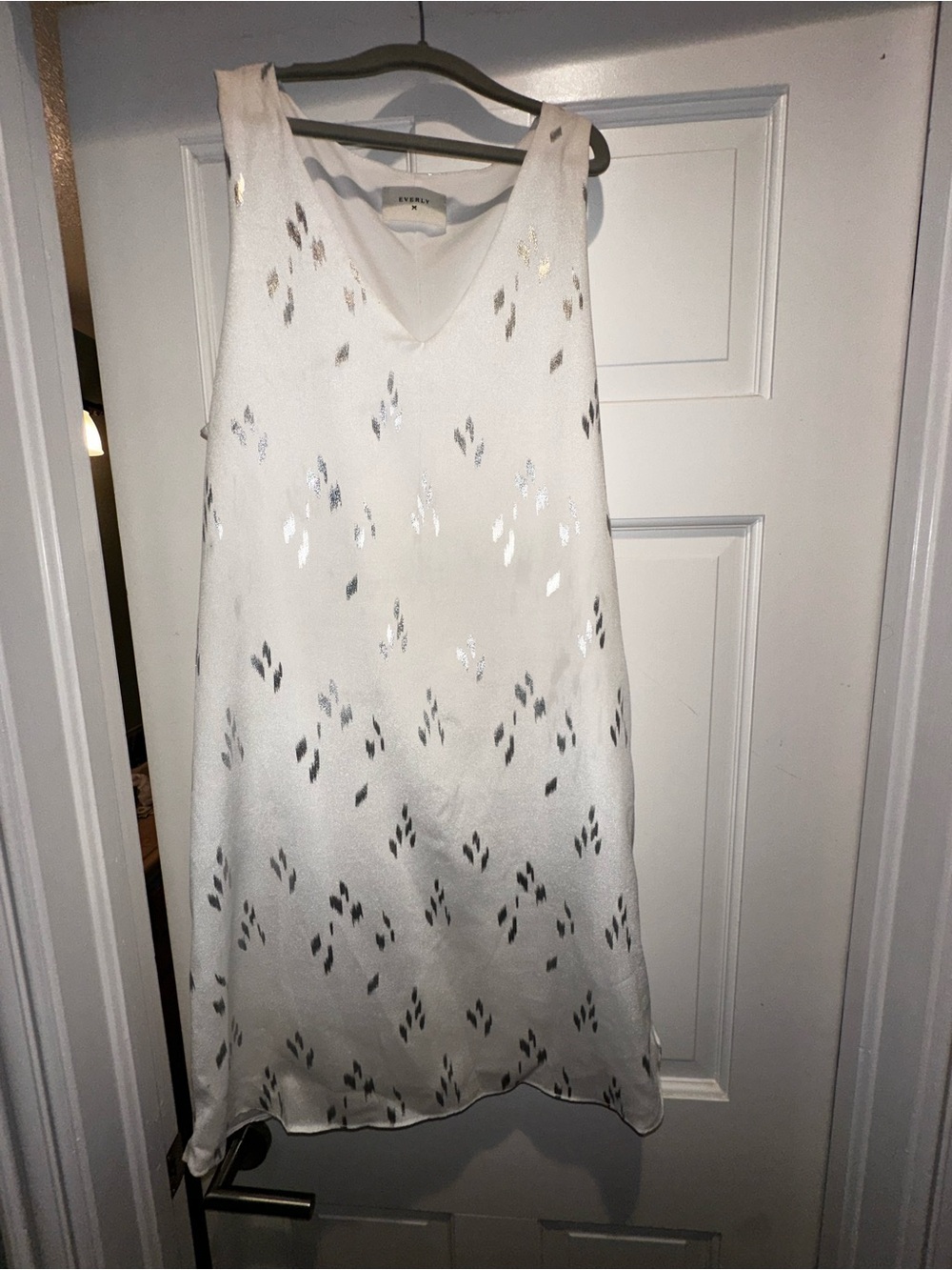 Everly Ivory Metallic Print Sleeveless Shift Dress Size Small